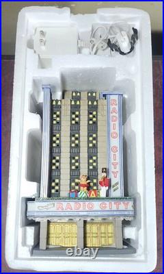 DEPARTMENT 56 RADIO CITY MUSIC HALL 56.58924 Christmas in the City Series