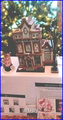 DEPARTMENT 56 reduced VICTORIA'S DOLL HOUSE Christmas in the City withGirl & Tree