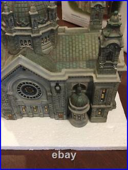 DEPT 56 CHRISTMAS IN CITY RARE- CATHEDRAL OF ST. PAUL 58930 RETIRED 2005 WithBox
