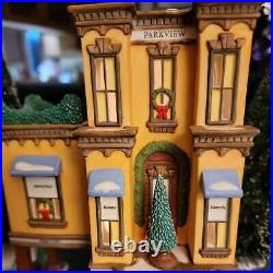 DEPT 56 CHRISTMAS IN THE CITY PARKVIEW HOSPITAL RETIRED 2000 In Box With Trees