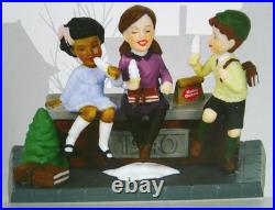 DEPT 56 Christmas In The City CITY STREETS, FROZEN TREATS #6000630 NEW