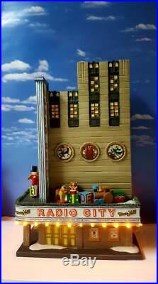 DEPT 56 Christmas in the City RADIO CITY MUSIC HALL! New York, NYC, Rockettes