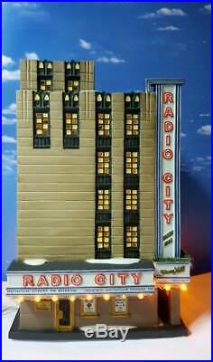 DEPT 56 Christmas in the City RADIO CITY MUSIC HALL! New York, NYC, Rockettes