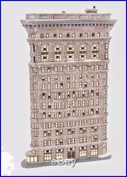 DEPT 56 Holiday House Christmas In The City's NYC Landmark FLATIRON Building