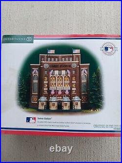 Department 56 58923 Yankee Stadium Christmas in the City New York