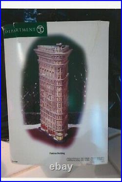 Department 56-59260 Christmas in the City Flat Iron Building with Box