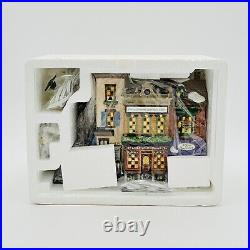 Department 56 5th Avenue Shoppers Christmas In The City 59212 NEW IN BOX