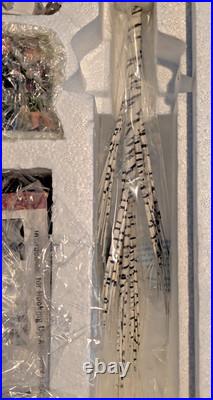 Department 56 Christmas In The City Church Of The Holy Light Holiday Gift Set