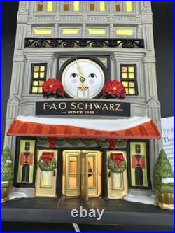 Department 56 Christmas In The City FAO Schwarz Store 6007583 2021 Retired NIB