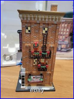 Department 56 Christmas In The City Ferrara Bakery & Cafe Lighted #59272 with box