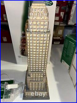 Department 56 Christmas In The City Landmark Series 59207 EMPIRE STATE BUILDING