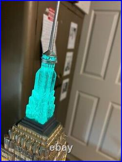 Department 56 Christmas In The City Landmark Series 59207 EMPIRE STATE BUILDING