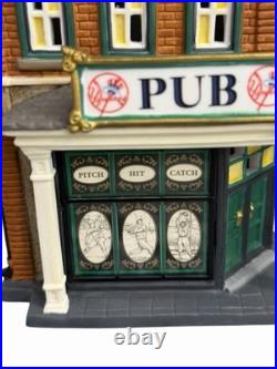Department 56 Christmas In The City New York Yankees Pub MLB 59225 Rare New