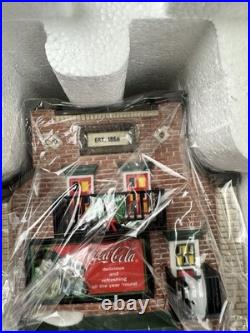 Department 56 Christmas In the City 2004 Retired Coca-Cola Soda Fountain #59221