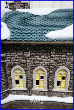 Department 56 Christmas In the City Church Of the Advent With Box
