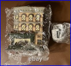 Department 56 Christmas in The City 4050911 Nighthawks Cafe 2016 Edward Hopper