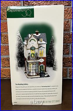 Department 56 Christmas in the City 1998 THE WEDDING GALLERY #58943 with Box