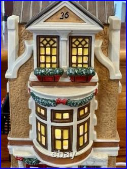 Department 56 Christmas in the City 36 City West Parkway 4020174 2011
