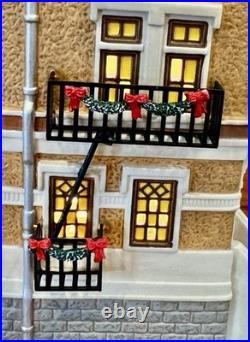 Department 56 Christmas in the City 36 City West Parkway 4020174 2011