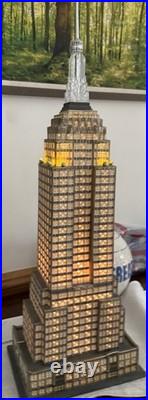 Department 56 Christmas in the City #56.59207, Empire State Building