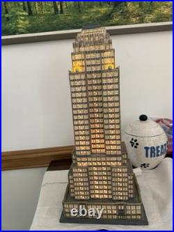Department 56 Christmas in the City #56.59207, Empire State Building