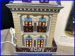 Department 56 / Christmas in the City CHEZ MONET 56-58938 (131)