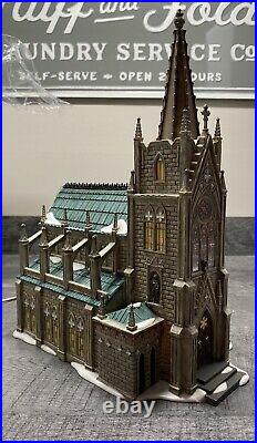 Department 56 Christmas in the City. Cathedral Of St. Nicholas. Brand New! Rare
