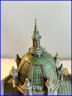 Department 56 Christmas in the City Cathedral of Saint Paul (Patina Dome) Department 56 Christmas in the City Cathedral of Saint Paul (Patina Dome)