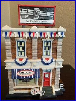 Department 56 Christmas in the City Chicago White Sox Souvenir Shop #59231