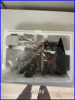 Department 56 Christmas in the City City Sledding Ski Slalom Accessory Boxed