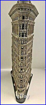 Department 56 Christmas in the City Flatiron Building #59260 Rare