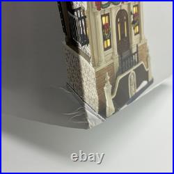 Department 56 Christmas in the City Holiday Brownstone 4050913 EUC