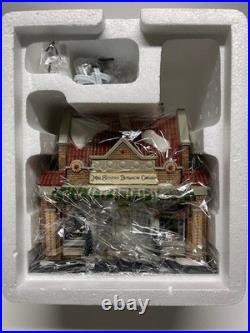 Department 56 Christmas in the City Mrs Stover's Bungalow Candies Brand New