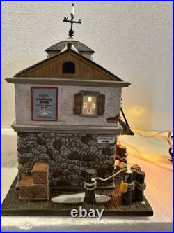 Department 56-Christmas in the City Pier 56 East Harbor