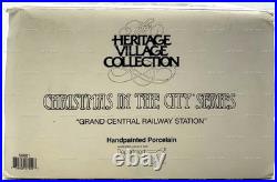 Department 56 Christmas in the City Series Grand Central Railway Station #58881
