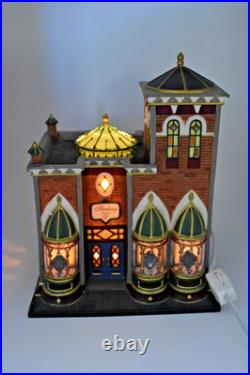 Department 56 Christmas in the City Sterling Jewelers #56.58926