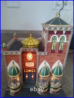 Department 56 Christmas in the City Sterling Jewelers 58926 ES56