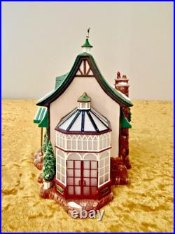 Department 56 Christmas in the City TAVERN IN THE PARK RESTAURANT