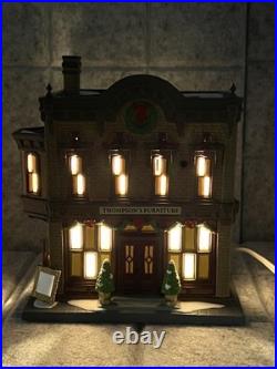 Department 56 Christmas in the City Thompson's Furniture 6011384 NEW