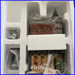 Department 56 Christmas in the City village house Welcoming Christmas NIB