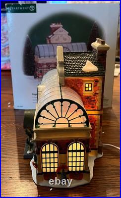 Department 56 Dickens Village Series Regent Street Coffeehouse 58507 Retired