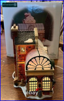 Department 56 Dickens Village Series Regent Street Coffeehouse 58507 Retired