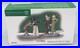 Department-56-IT-S-A-WRAP-807256-Christmas-in-the-City-Figurine-01-dzoh