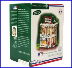 Department 56 New York Yankees Souvenir Shop Christmas in the City 56.59224 NEW