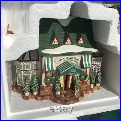 Department 56 Tavern in the Park Restaurant Christmas in the City Item #5892-8