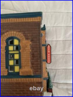 Department 56 The Brew House Christmas in The City 4036491 withLight Retired'20