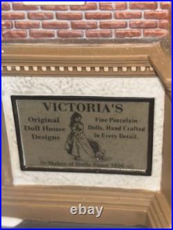 Department 56 Victoria's DollHouse 59257 Christmas in The City-Christmas Village