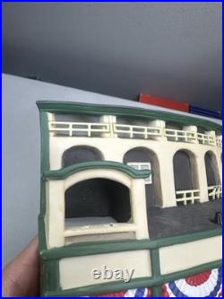 Department 56 Wrigley Field Christmas in the City 2001 SEE DESCRIPTION