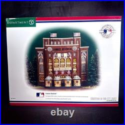 Department 56 Yankee Stadium Christmas in the City Series 56.58923 Lighted