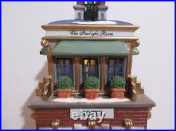 Dept. 56 2000 Christmas In The City Paramount Hotel #56.58911 Working Star